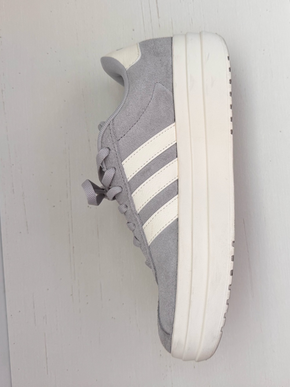 ✨Adidas Platform Sneakers – Women’s US 7 – Worn Once 🩶 - Picture 4 of 7